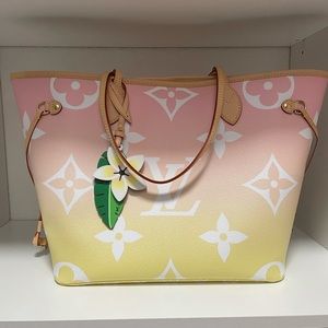 Louis vuitton by the pool neverfull mm